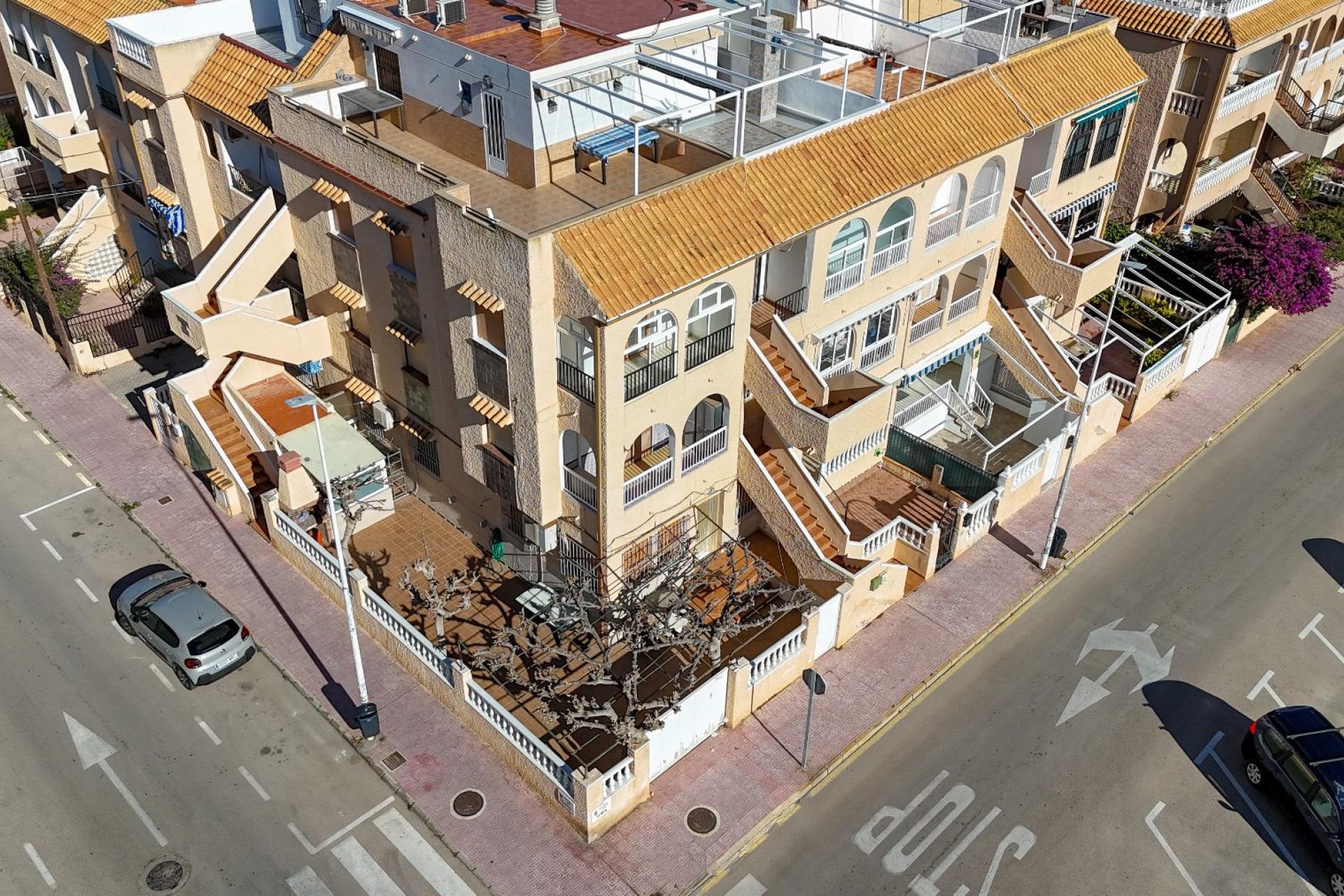 Használt ingatlanok - Bungaló -
Torrevieja - PLAYA DE LA MATA