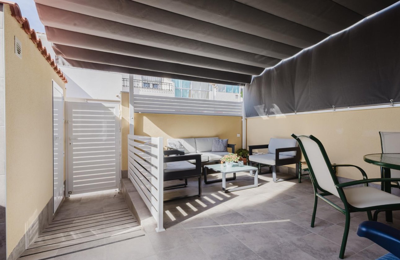 Használt ingatlanok - Bungaló -
Torrevieja - playa de los naufragos