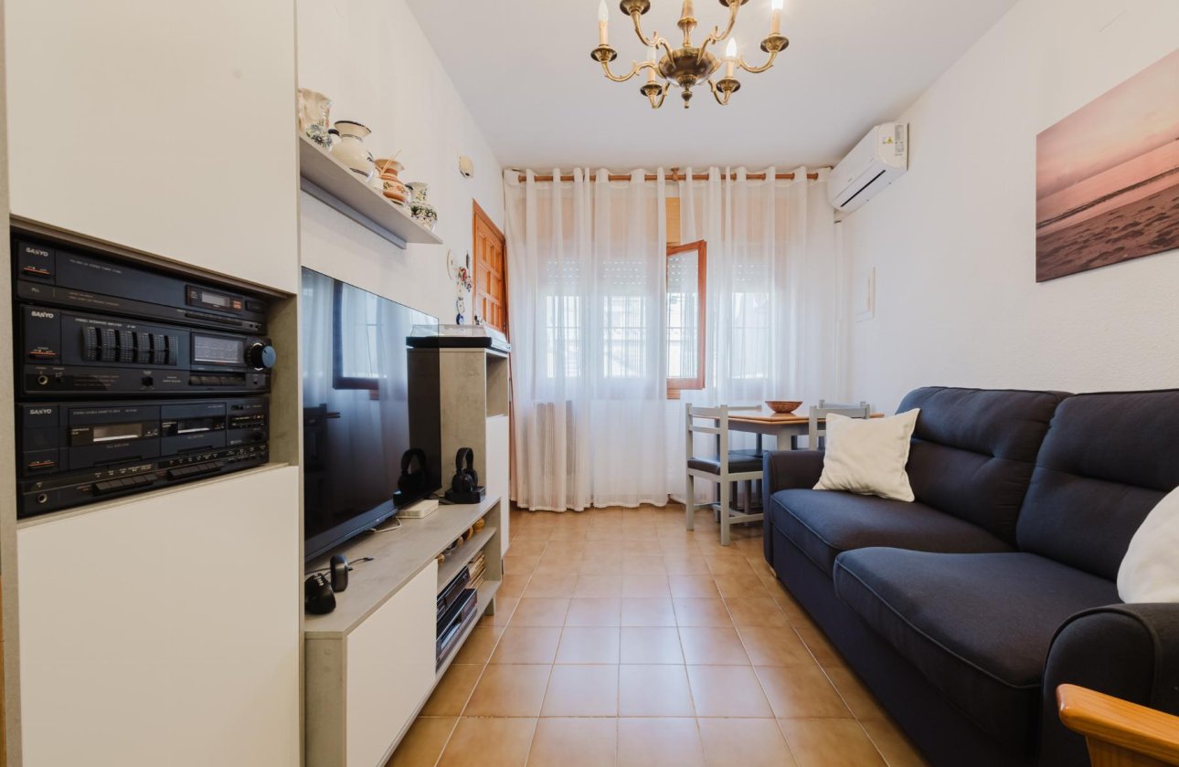 Használt ingatlanok - Bungaló -
Torrevieja - playa de los naufragos
