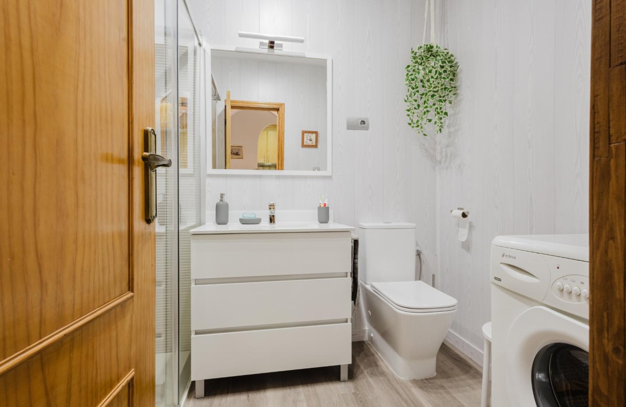 Használt ingatlanok - Bungaló -
Torrevieja - playa de los naufragos