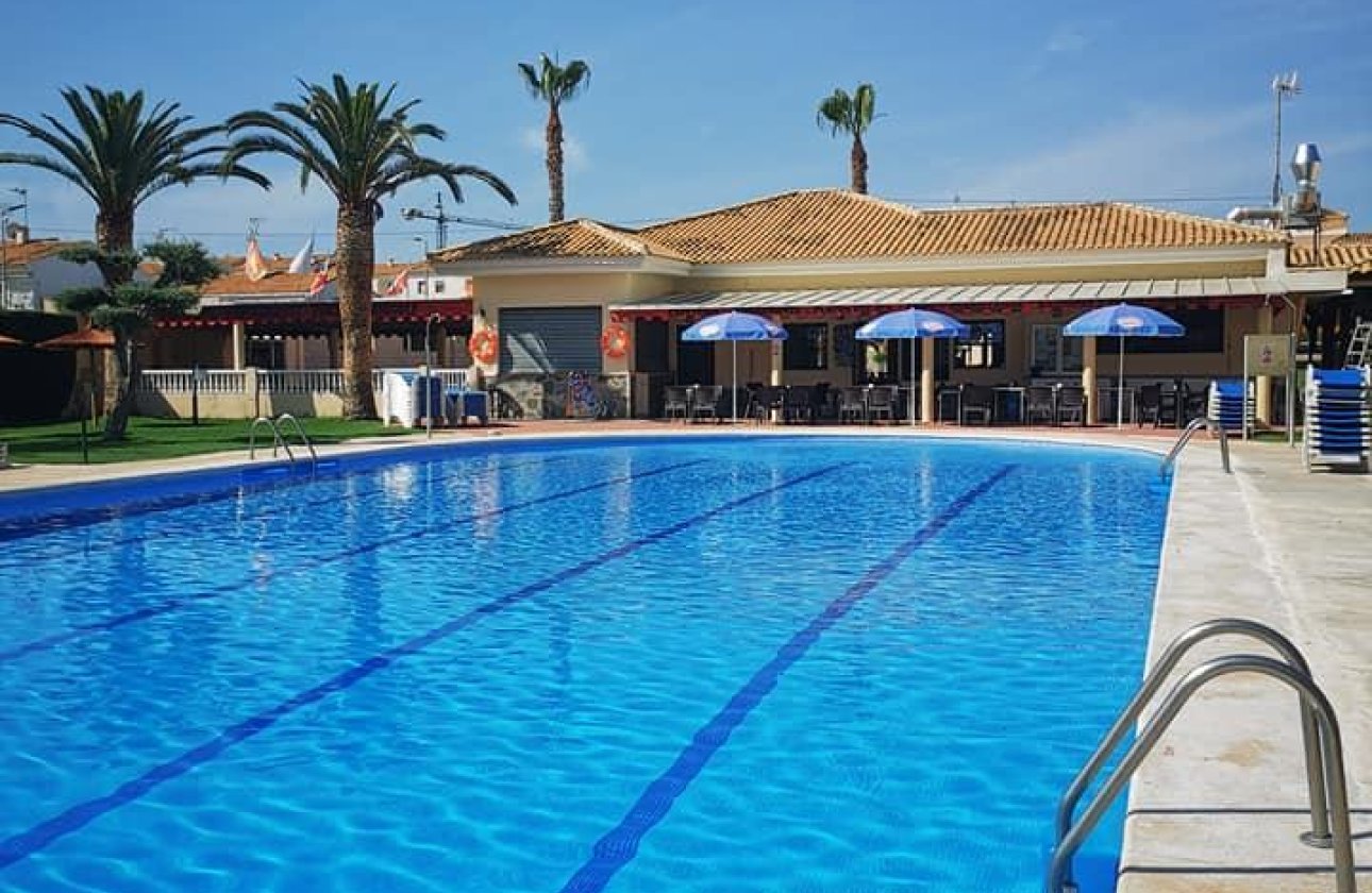 Használt ingatlanok - Bungaló -
Torrevieja - playa de los naufragos