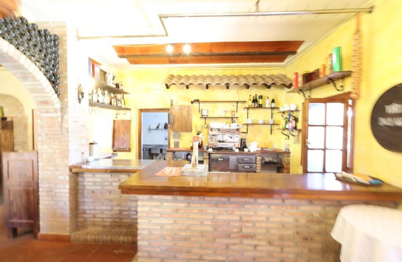 Használt ingatlanok - business -
Orihuela Costa - La Zenia