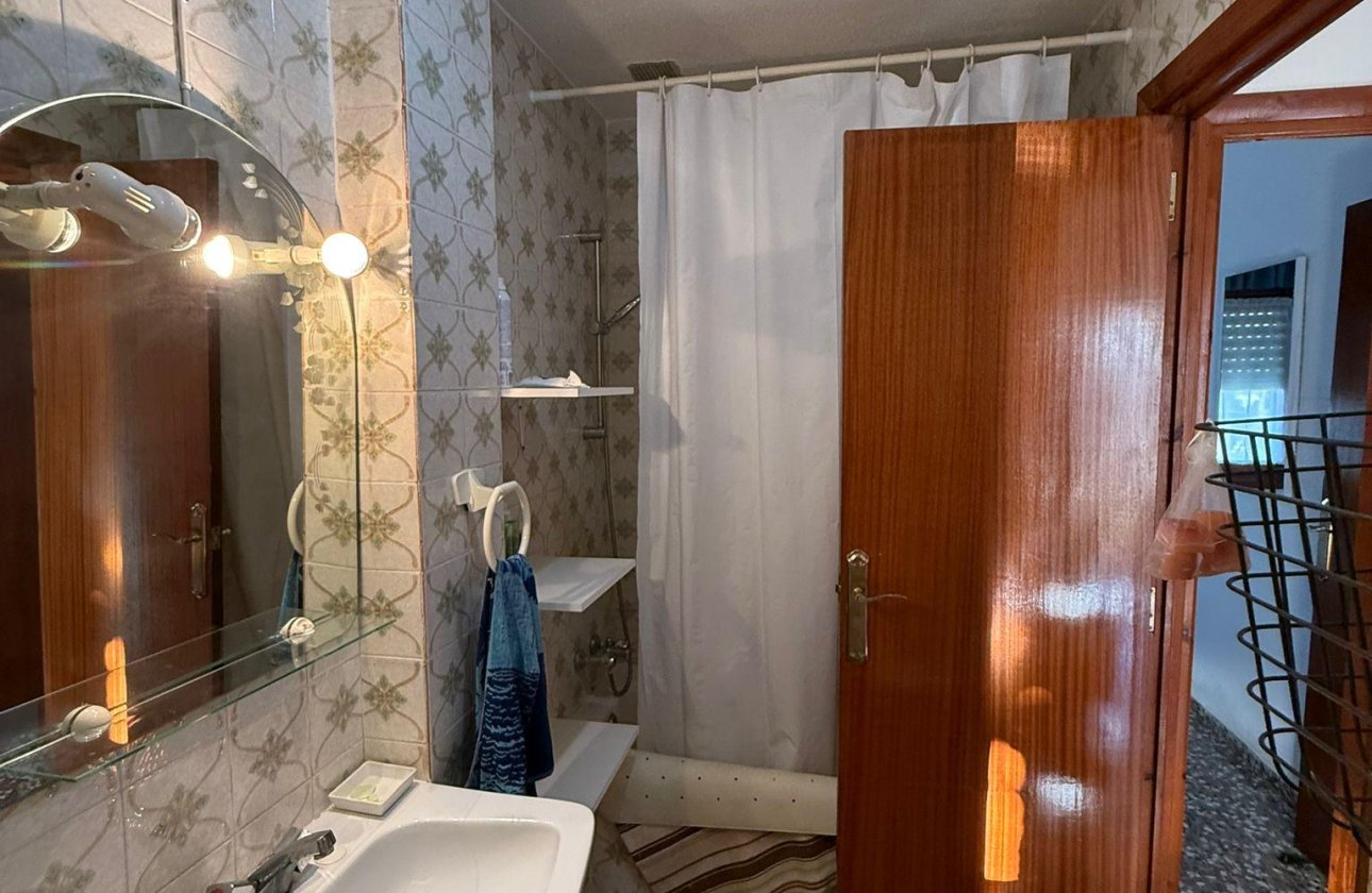 Használt ingatlanok - Casa -
Torrevieja - Los Balcones