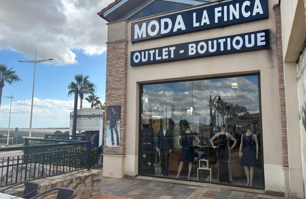 Használt ingatlanok - Commercial property -
Algorfa - La Finca Golf