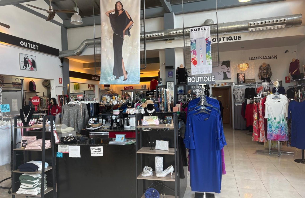 Használt ingatlanok - Commercial property -
Algorfa - La Finca Golf