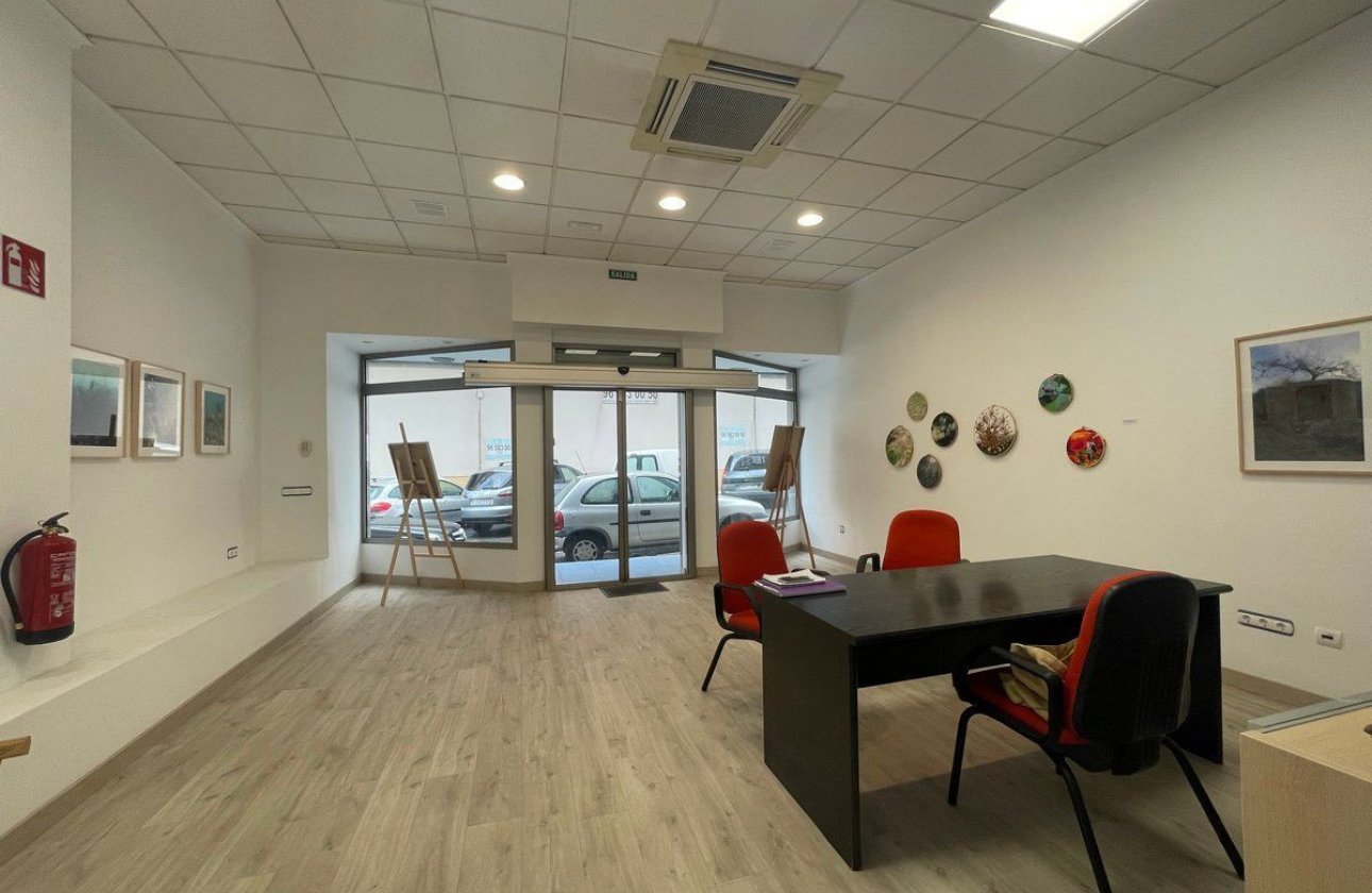 Használt ingatlanok - Commercial property -
Calpe - Calpe Centro