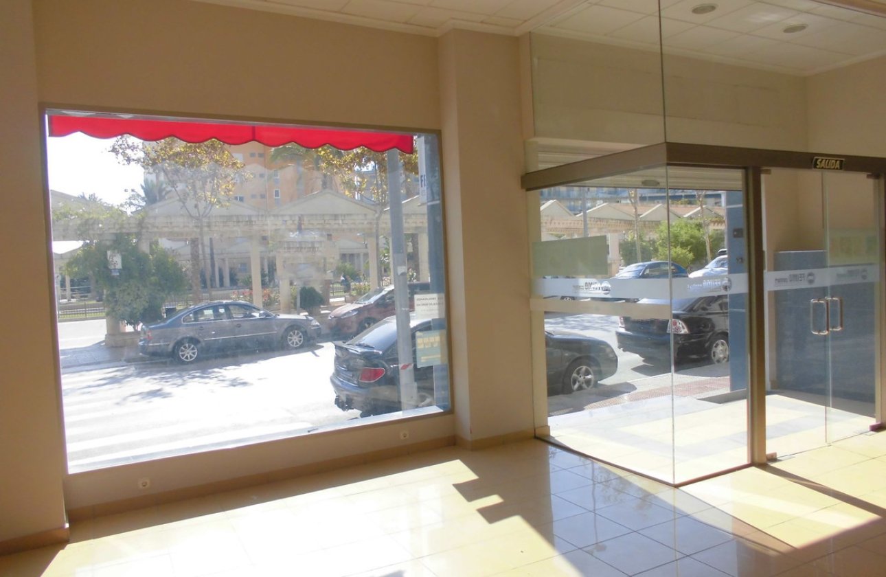Használt ingatlanok - Commercial property -
Calpe - Calpe Centro