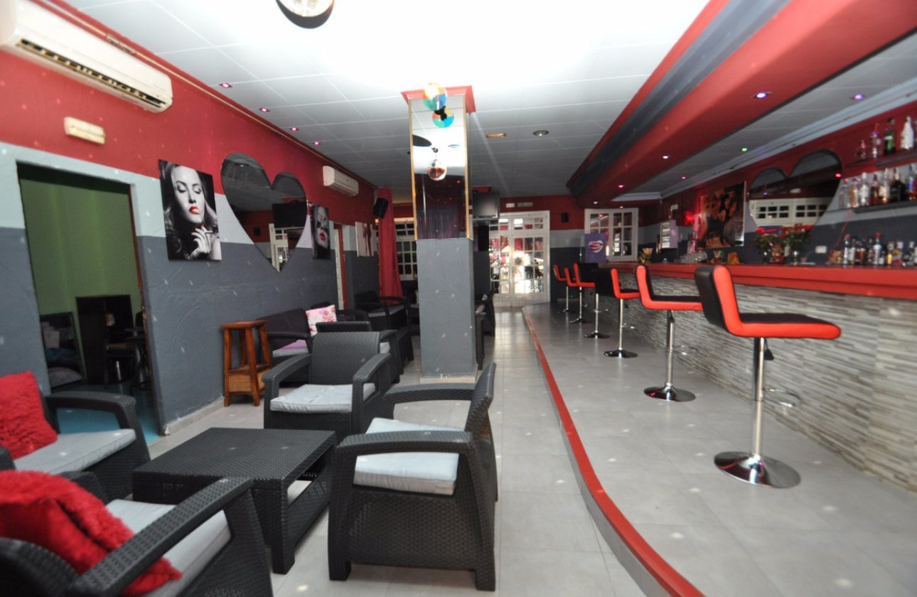 Használt ingatlanok - Commercial property -
Calpe - Calpe Centro