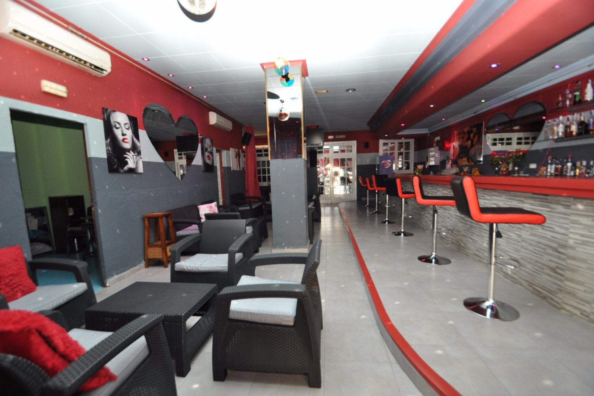 Használt ingatlanok - Commercial property -
Calpe - Calpe Centro