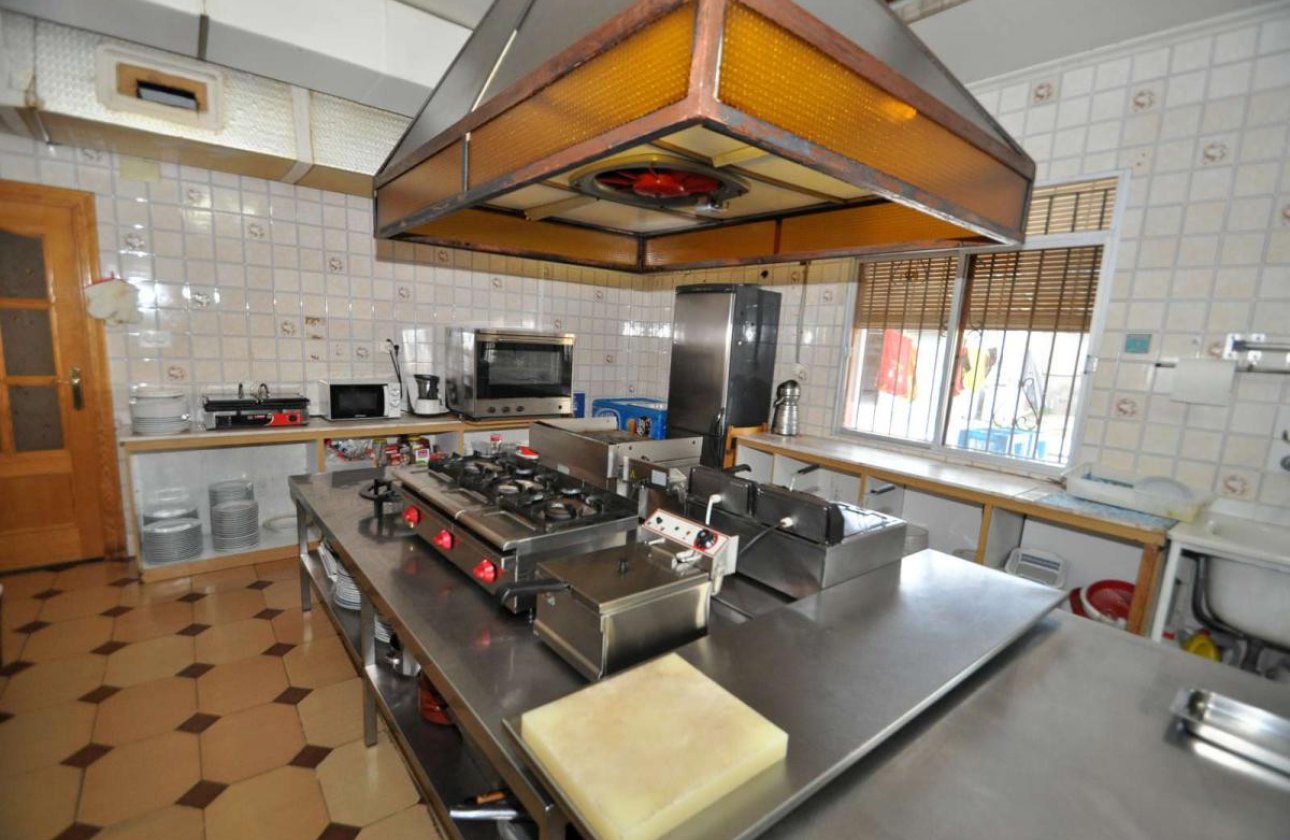 Használt ingatlanok - Commercial property -
Monóvar - Monòver - Monóvar - Monòver Centro