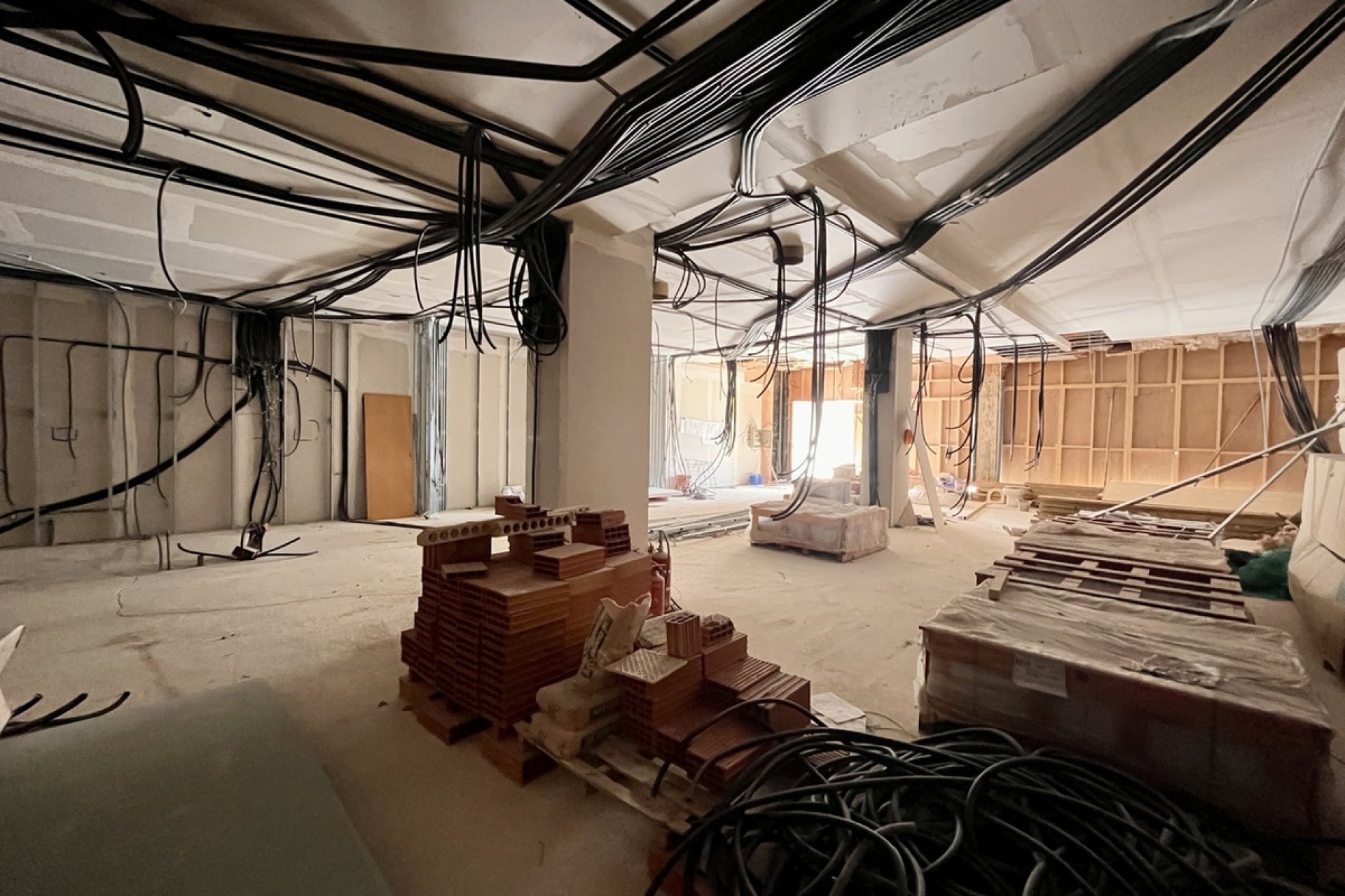 Használt ingatlanok - Commercial property -
Orihuela - La Zenia