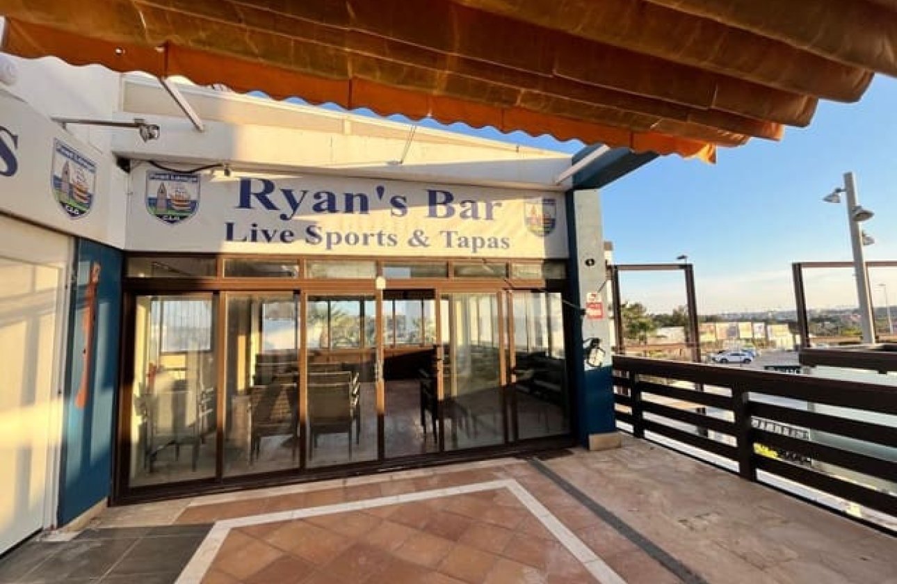 Használt ingatlanok - Commercial property -
Orihuela - Orihuela Costa