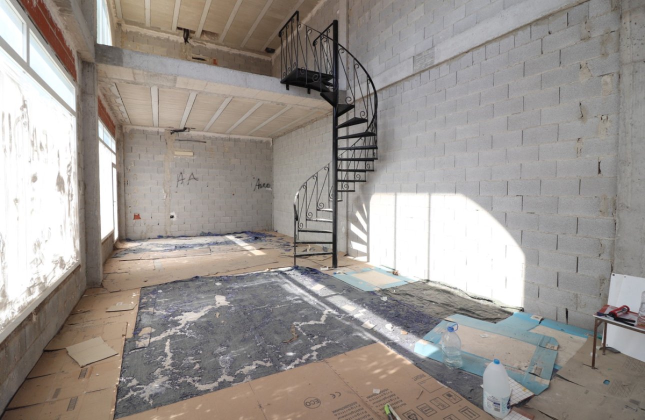 Használt ingatlanok - Commercial property -
Rojales - Benimar