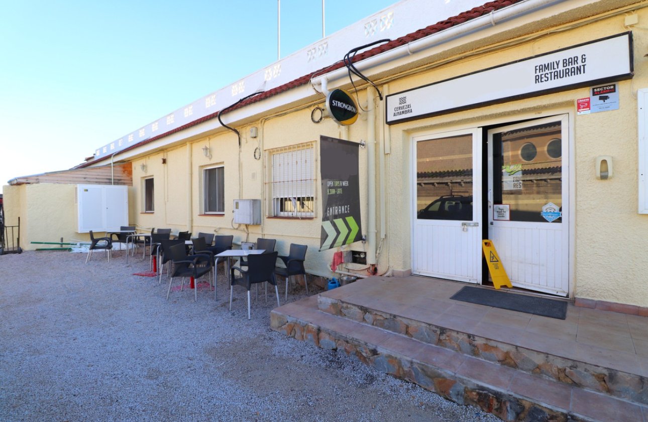 Használt ingatlanok - Commercial property -
Rojales - Dona Pepa