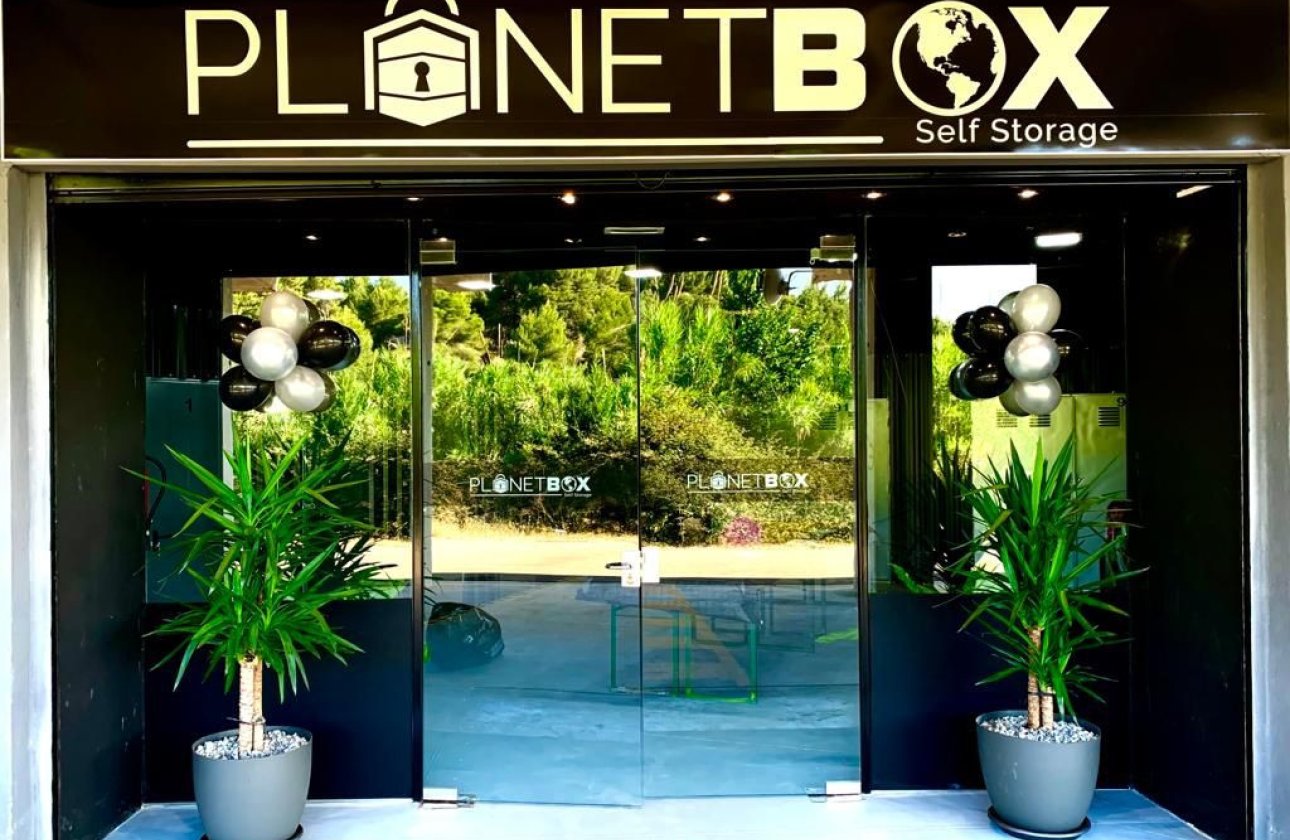 Használt ingatlanok - Commercial property -
Teulada - Moraira