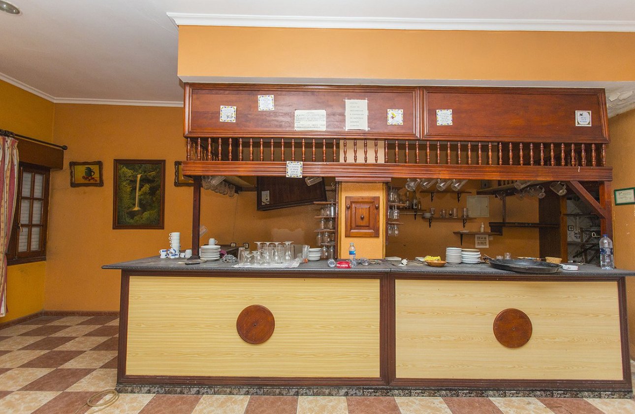 Használt ingatlanok - Commercial property -
Torrevieja - La Mata