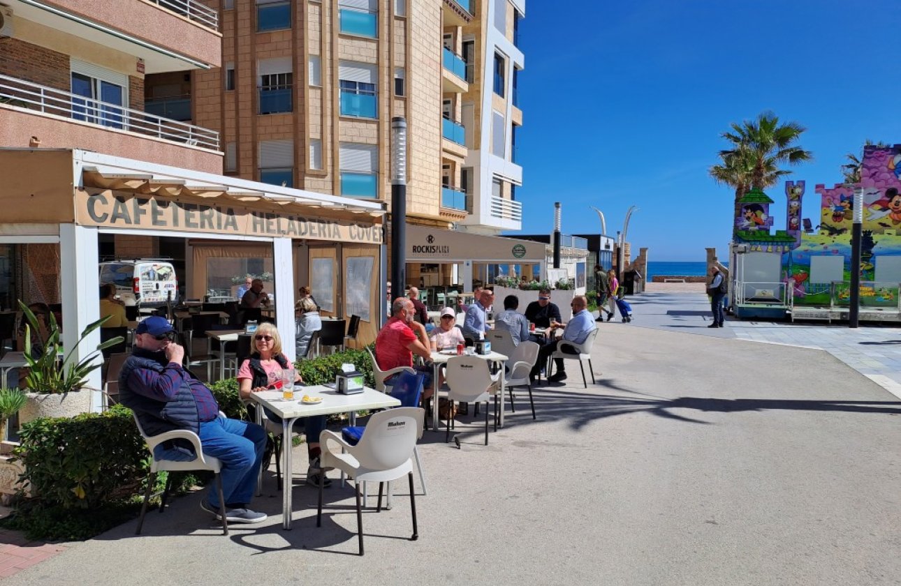 Használt ingatlanok - Commercial property -
Torrevieja - La Mata