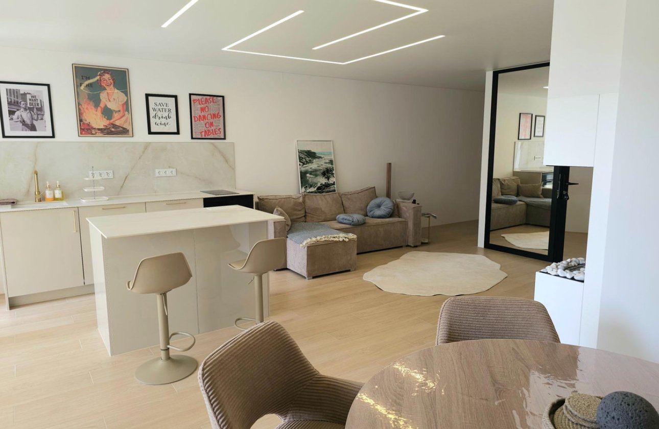 Használt ingatlanok - Commercial property -
Torrevieja - Torrevieja Centro