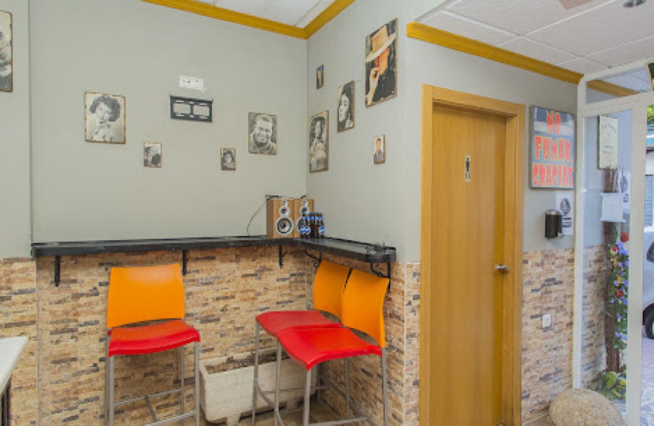 Használt ingatlanok - Commercial property -
Torrevieja - Torrevieja Centro