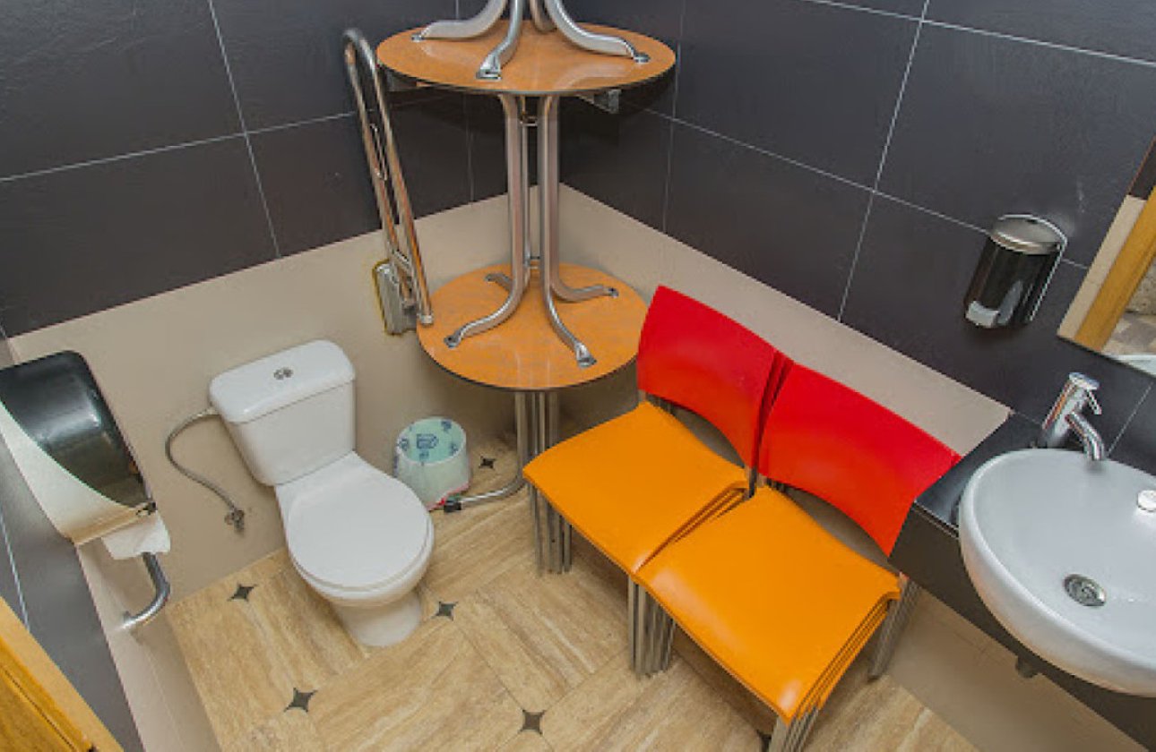 Használt ingatlanok - Commercial property -
Torrevieja - Torrevieja Centro