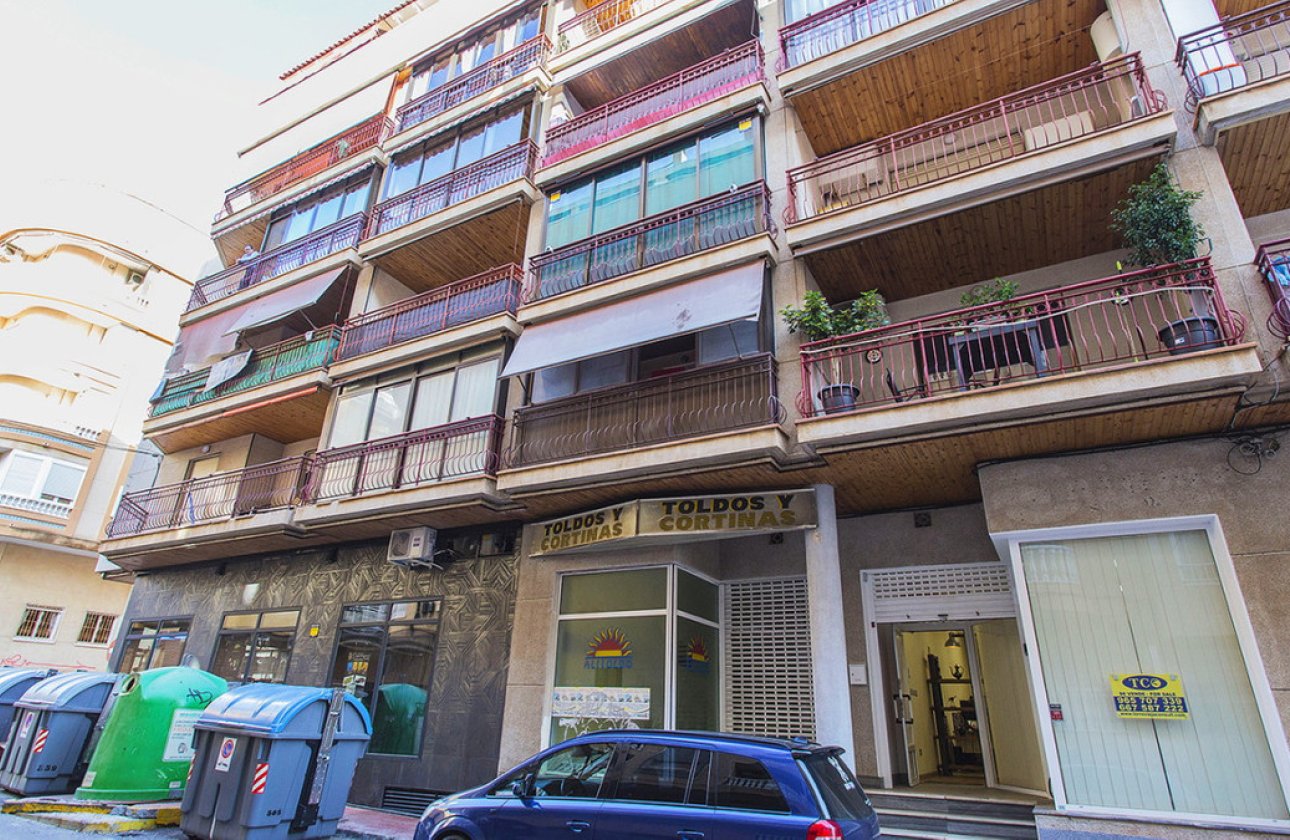 Használt ingatlanok - Commercial property -
Torrevieja - Torrevieja Centro