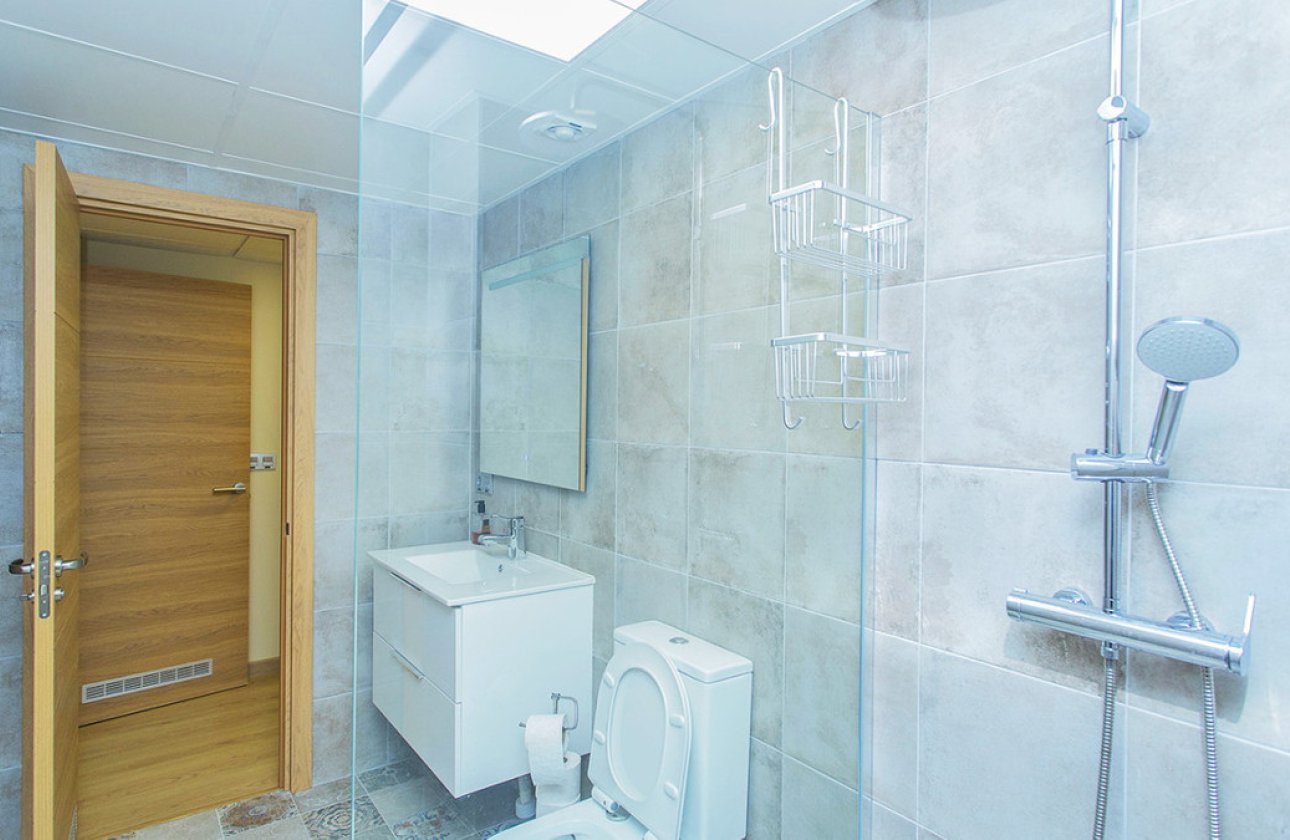 Használt ingatlanok - Commercial property -
Torrevieja - Torrevieja Centro