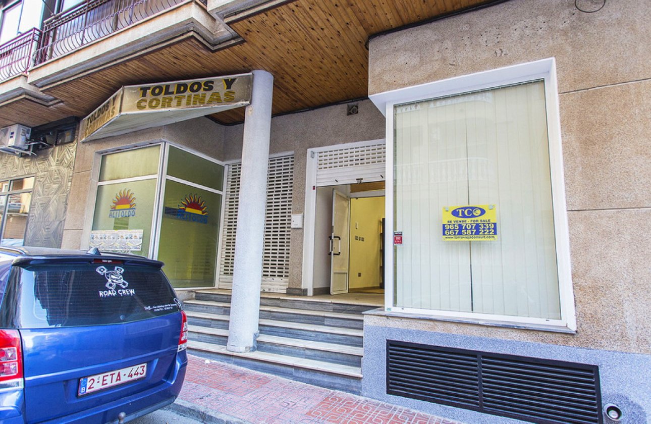 Használt ingatlanok - Commercial property -
Torrevieja - Torrevieja Centro