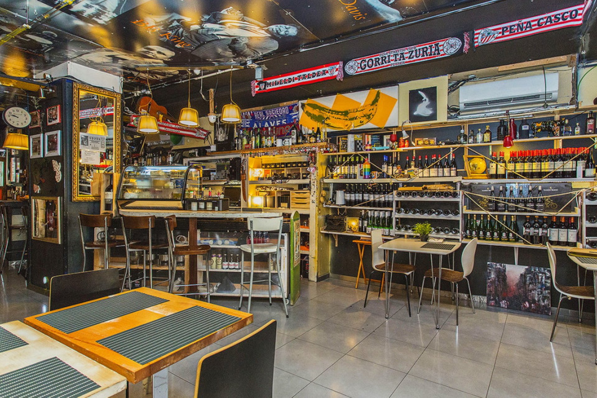 Használt ingatlanok - Commercial property -
Torrevieja - Torrevieja Centro