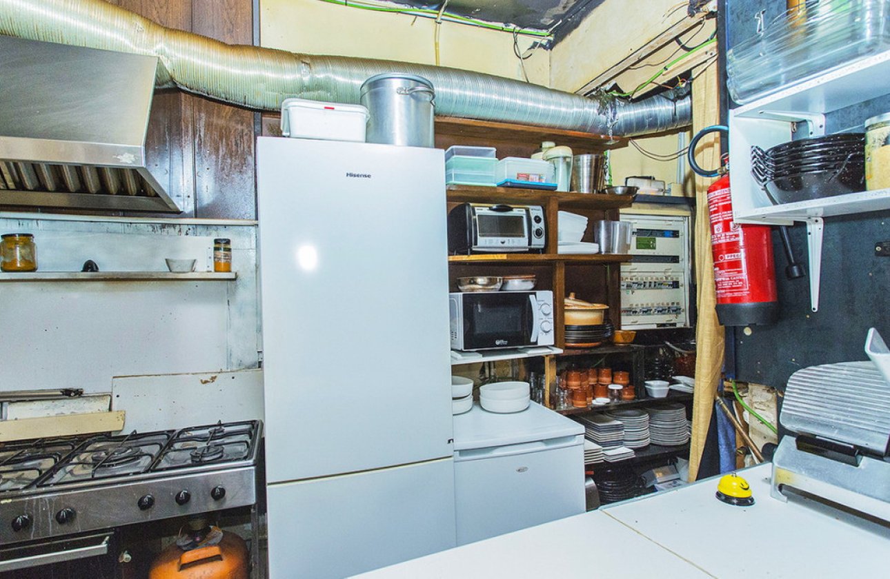 Használt ingatlanok - Commercial property -
Torrevieja - Torrevieja Centro