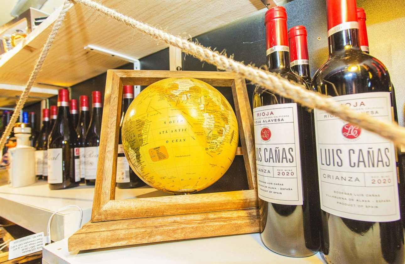 Használt ingatlanok - Commercial property -
Torrevieja - Torrevieja Centro