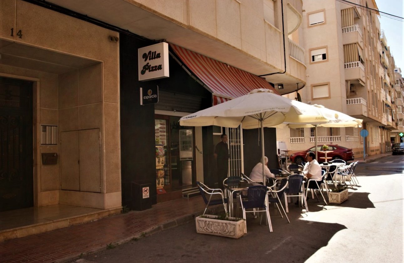 Használt ingatlanok - Commercial property -
Torrevieja - Torrevieja Centro