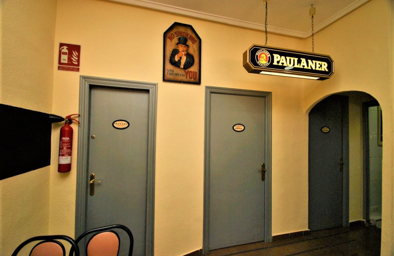 Használt ingatlanok - Commercial property -
Torrevieja - Torrevieja Centro