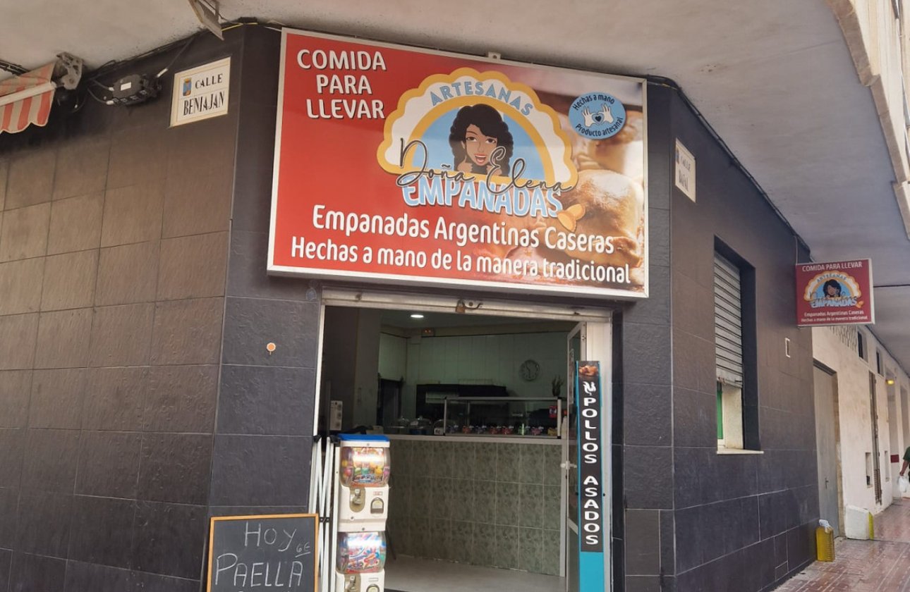 Használt ingatlanok - Commercial property -
Torrevieja - Torrevieja Centro