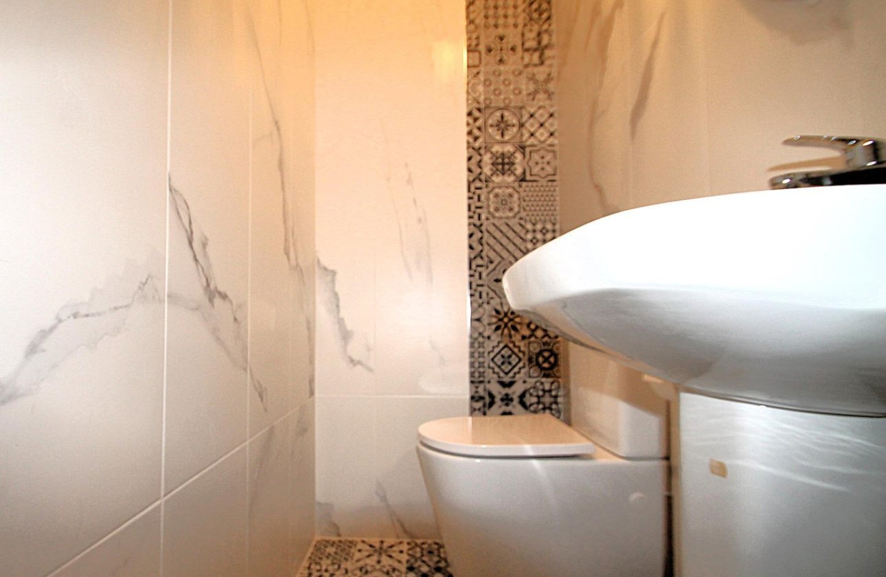 Használt ingatlanok - Commercial property -
Torrevieja - Torrevieja Centro