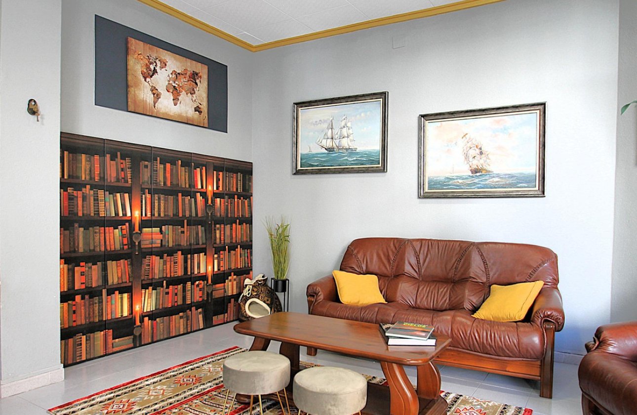 Használt ingatlanok - Commercial property -
Torrevieja - Torrevieja Centro