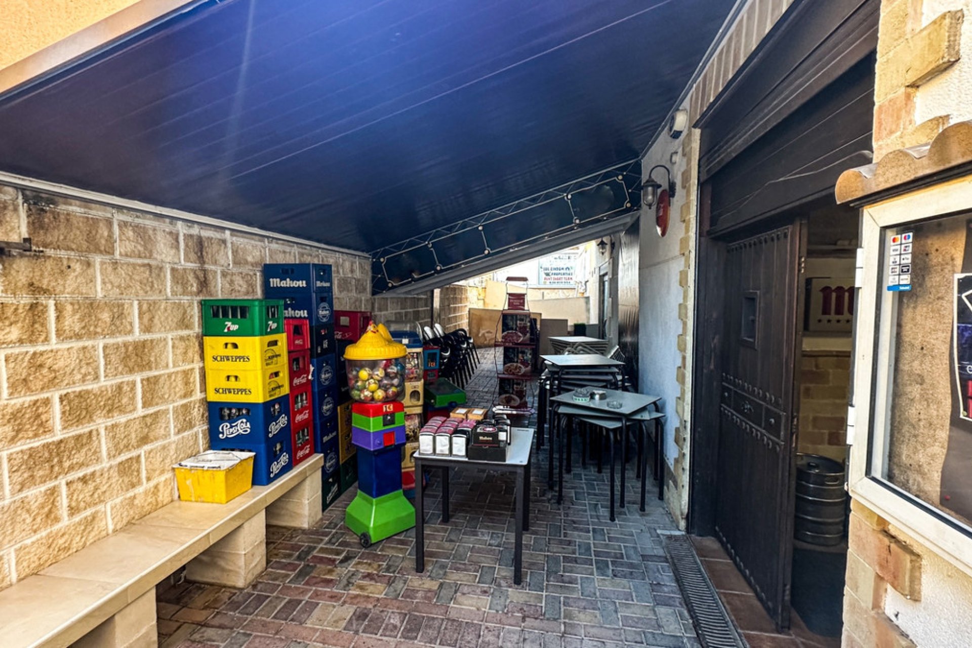 Használt ingatlanok - Commercial property -
Torrevieja - Torrevieja Centro