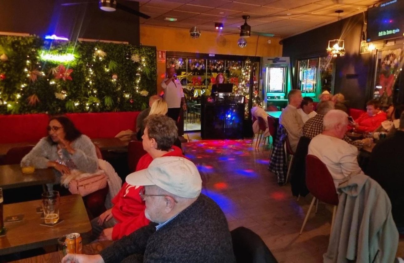 Használt ingatlanok - Commercial property -
Torrevieja - Torrevieja Centro