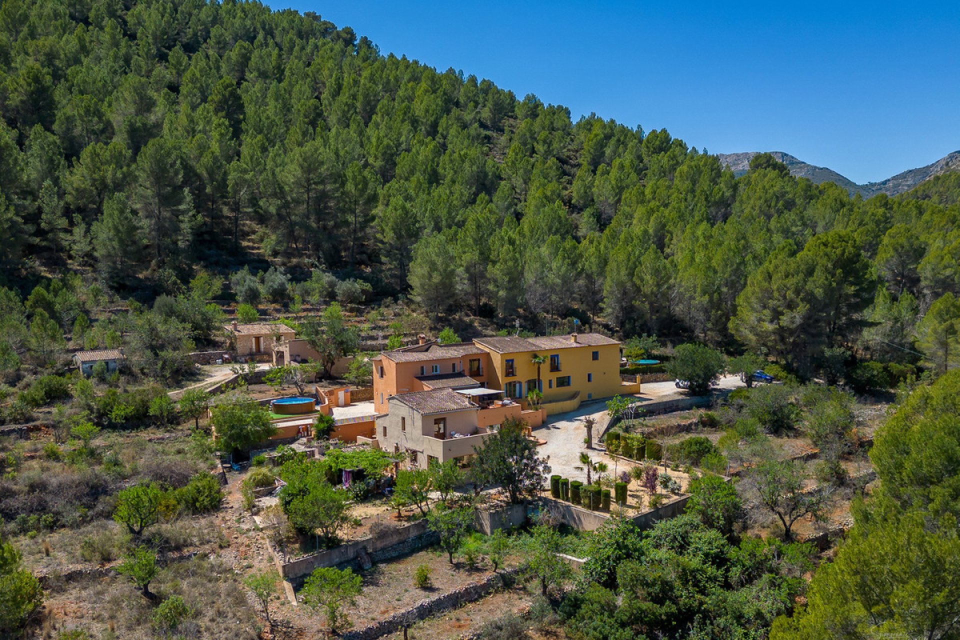 Használt ingatlanok - country house -
Jalón - Jalon Centro