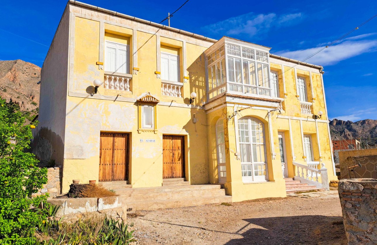Használt ingatlanok - country house -
Orihuela - Orihuela Centro
