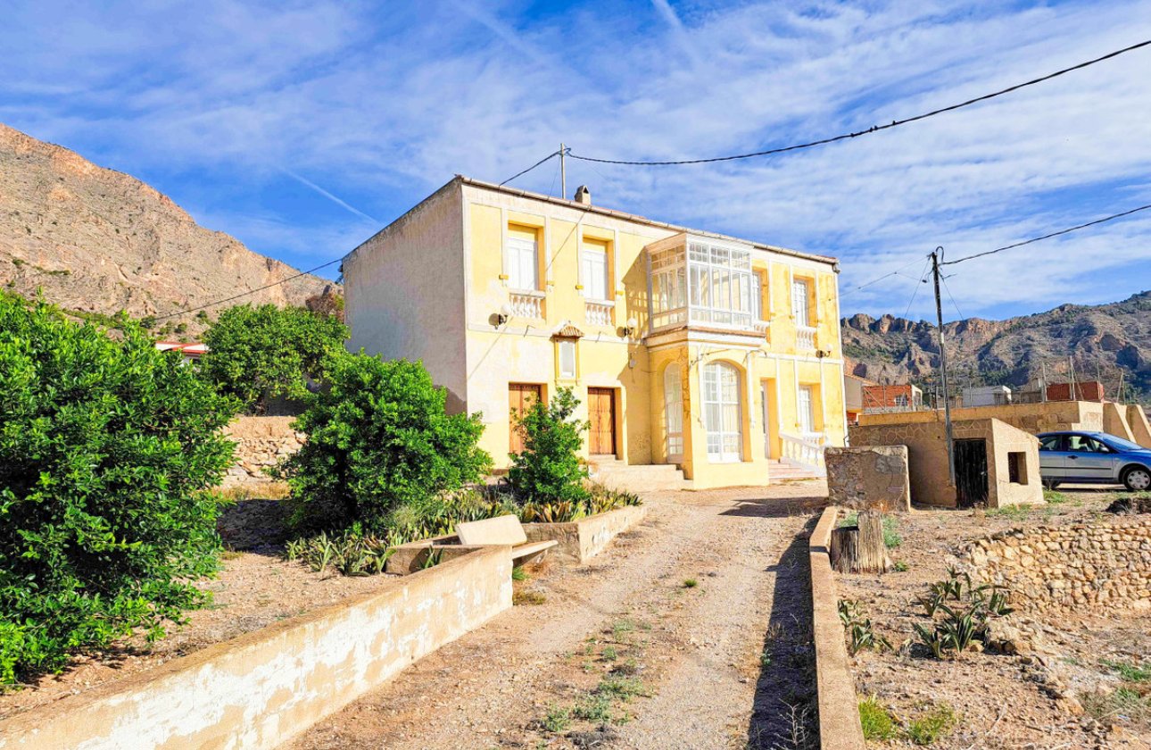 Használt ingatlanok - country house -
Orihuela - Orihuela Centro