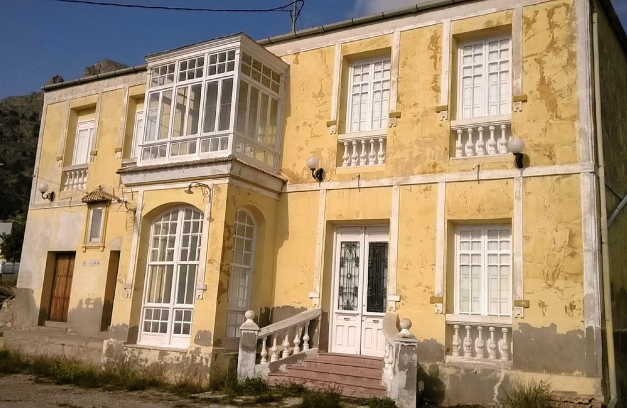 Használt ingatlanok - country house -
Orihuela - Orihuela Centro