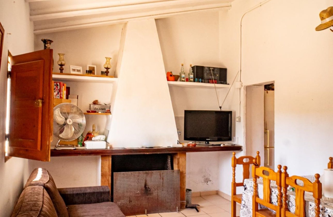 Használt ingatlanok - country house -
Relleu - Relleu Centro