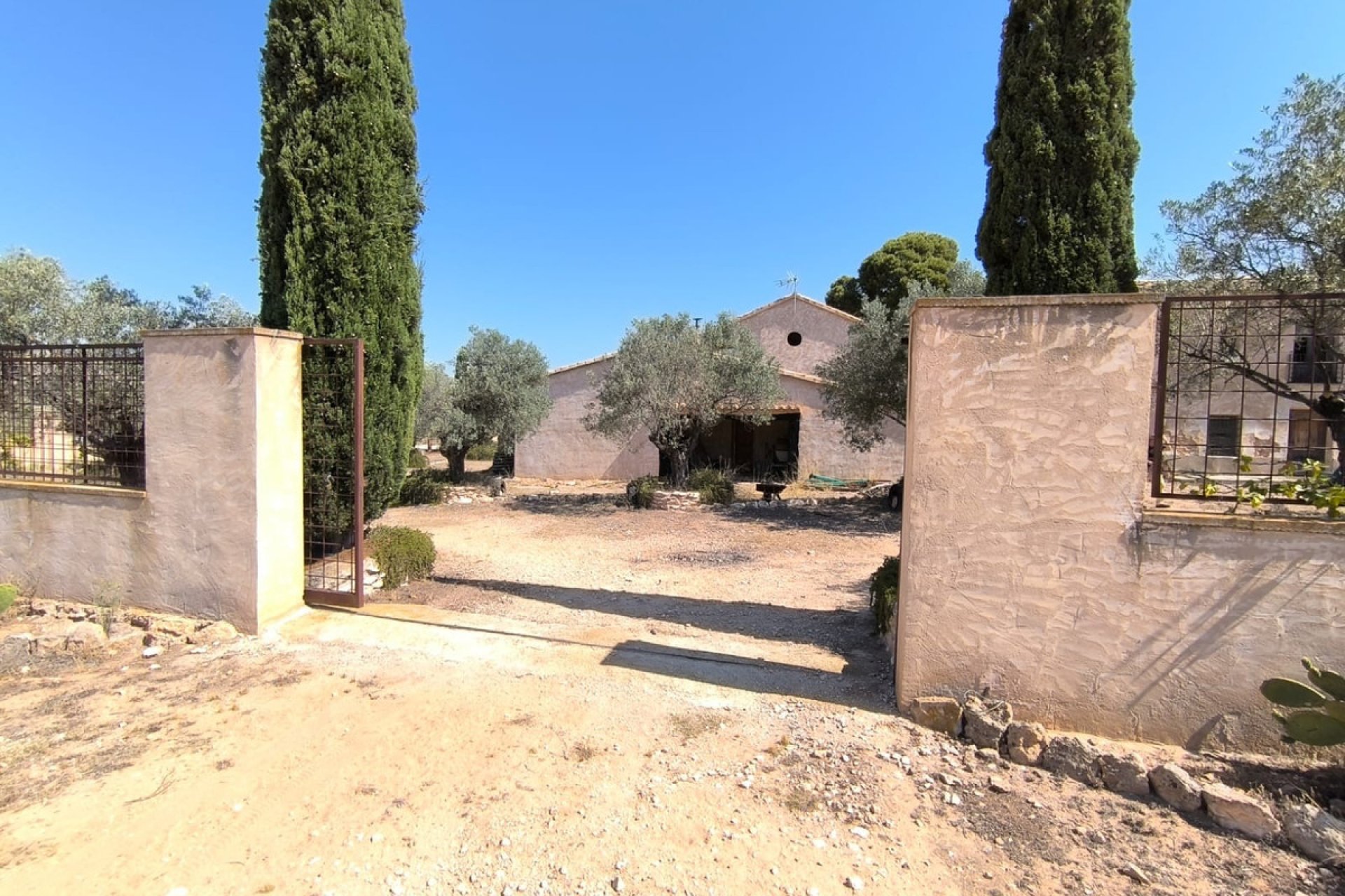 Használt ingatlanok - country house -
Villena - Villena Centro