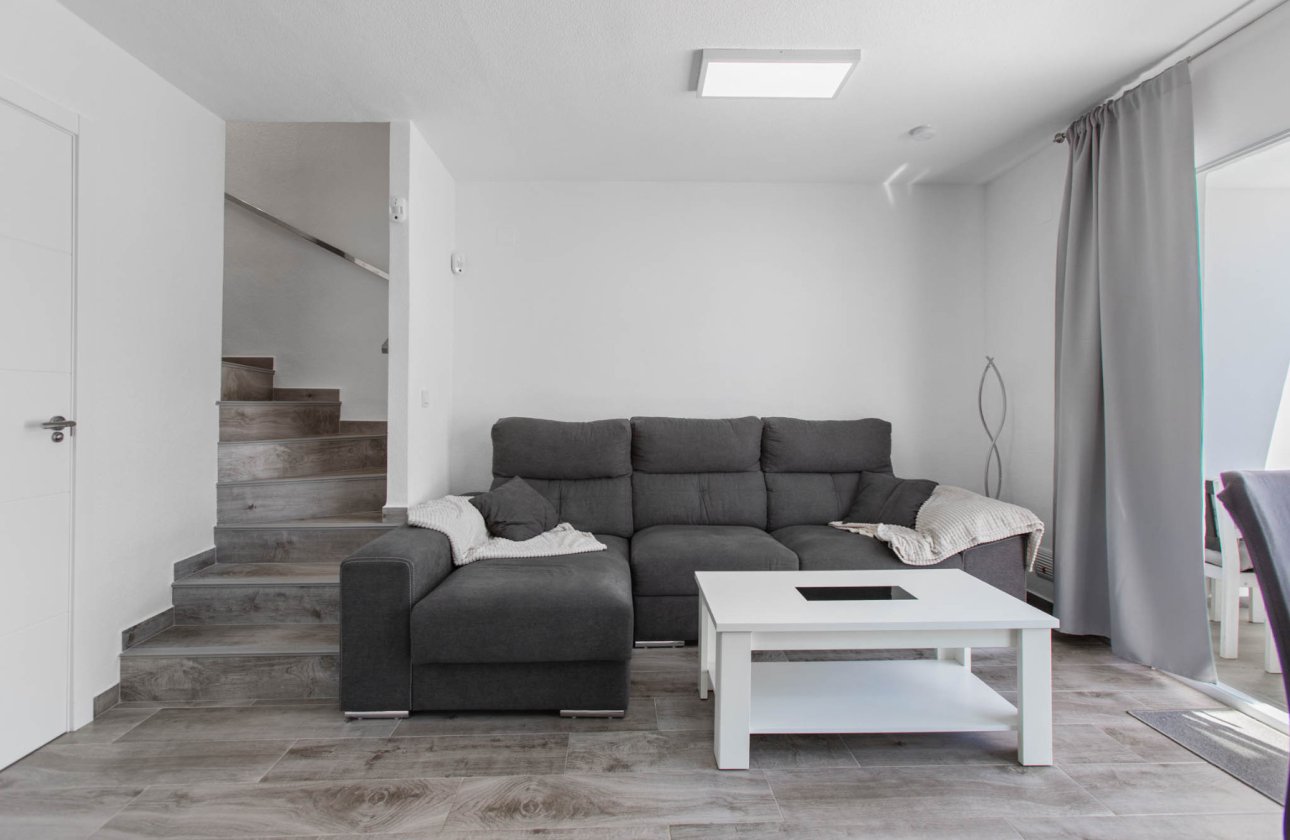 Használt ingatlanok - Duplex apartment -
Torrevieja - Lago Jardin