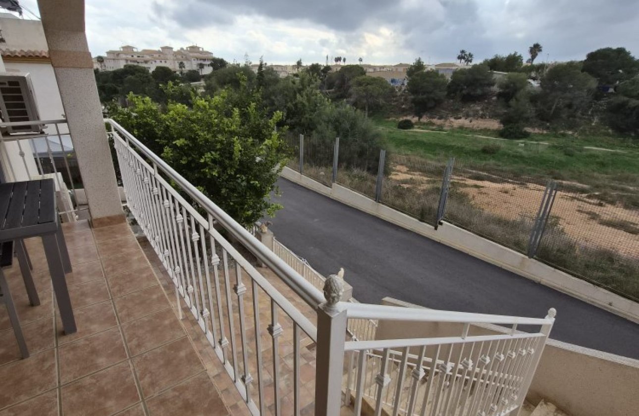 Használt ingatlanok - Duplex -
Orihuela Costa - Playa Flamenca