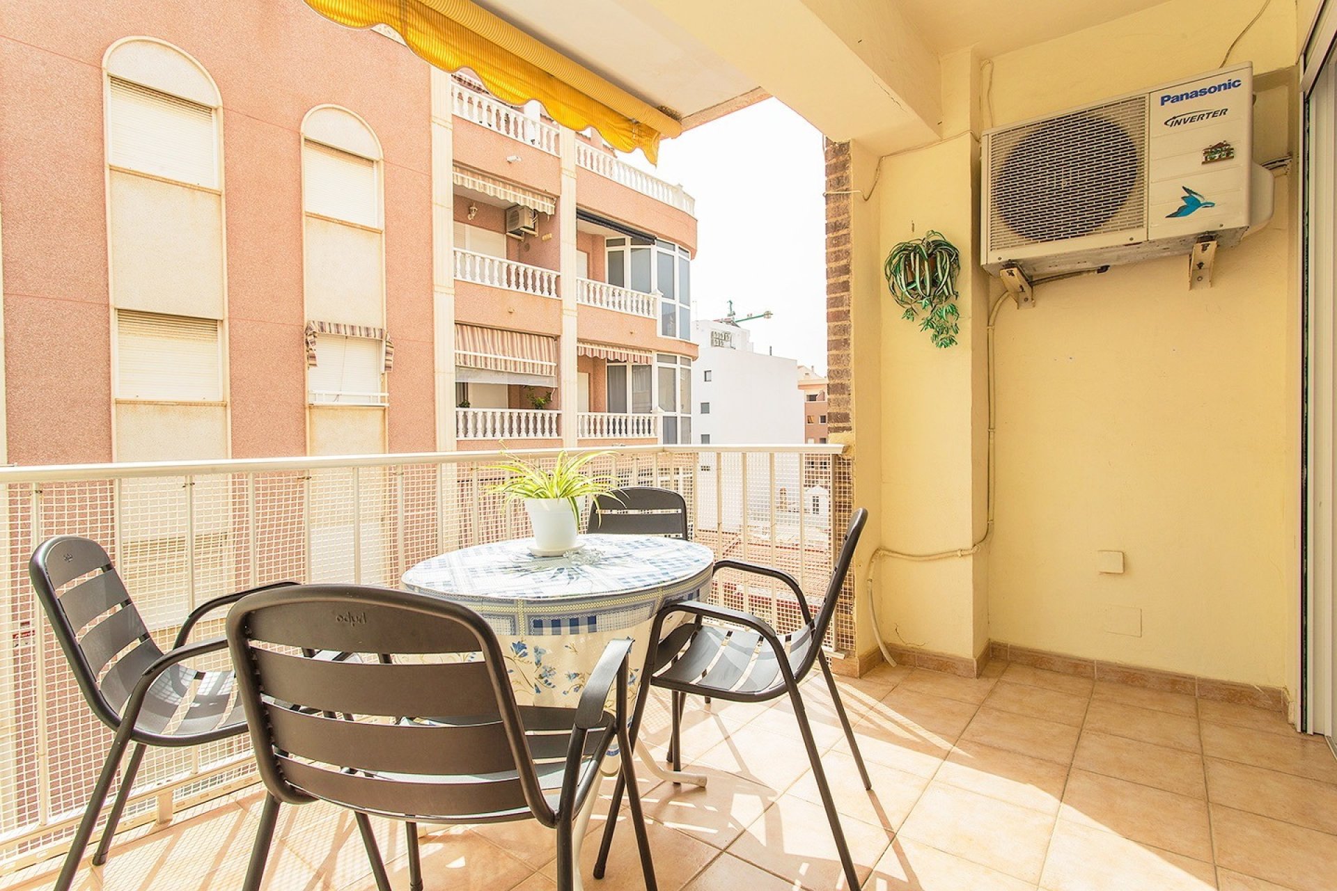 Használt ingatlanok - Flat -
Torrevieja - Playa del Cura