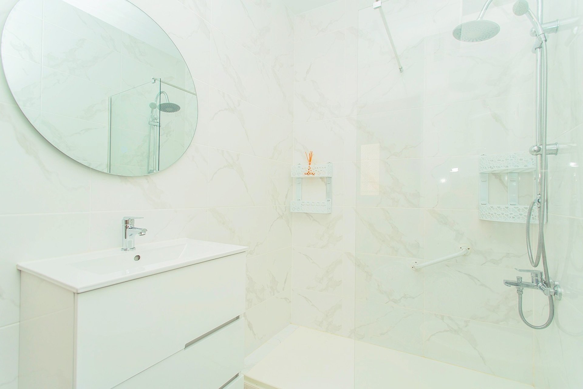 Használt ingatlanok - Flat -
Torrevieja - Playa del Cura