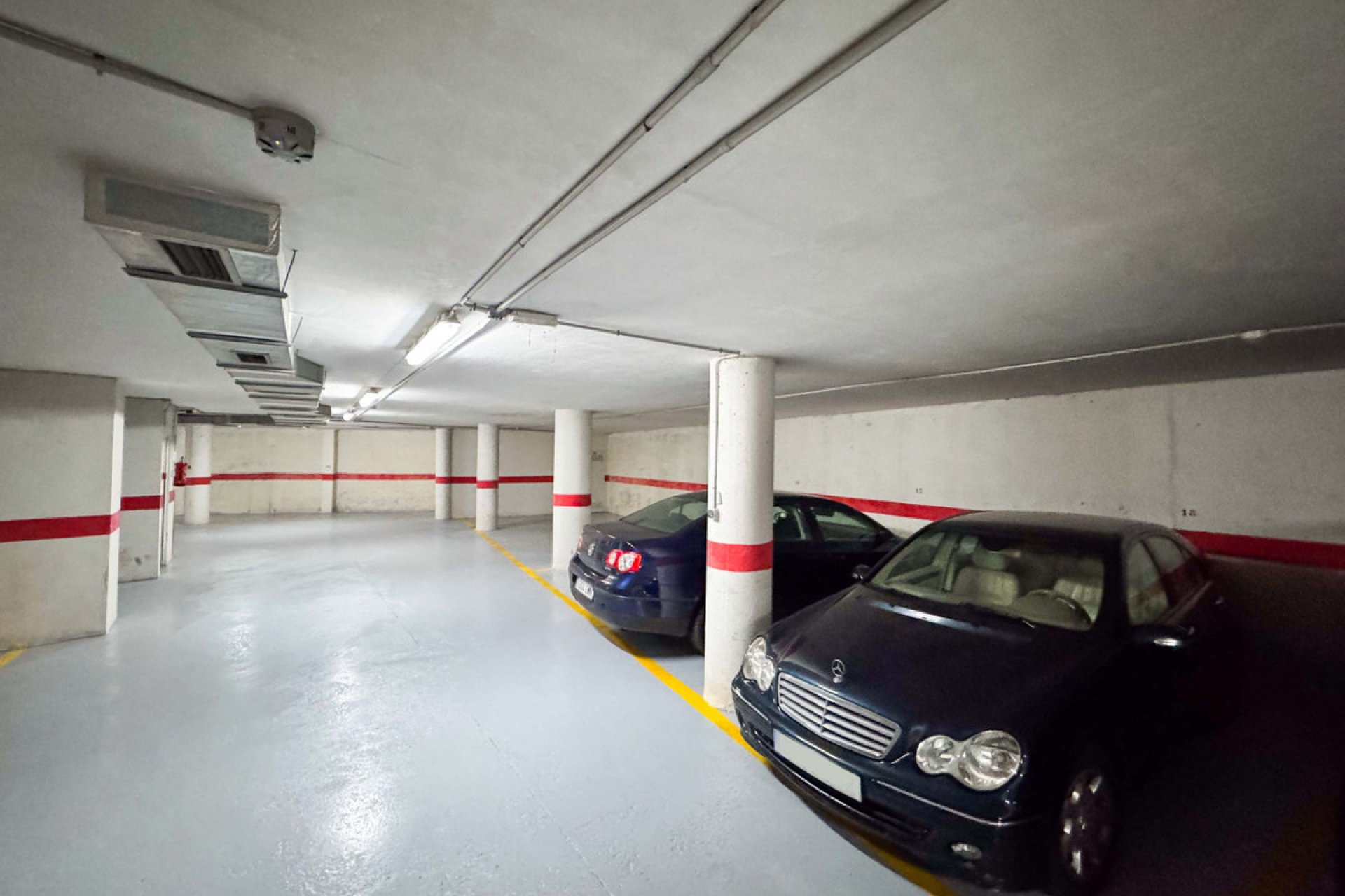 Használt ingatlanok - Garázs -
Torrevieja - La Mata