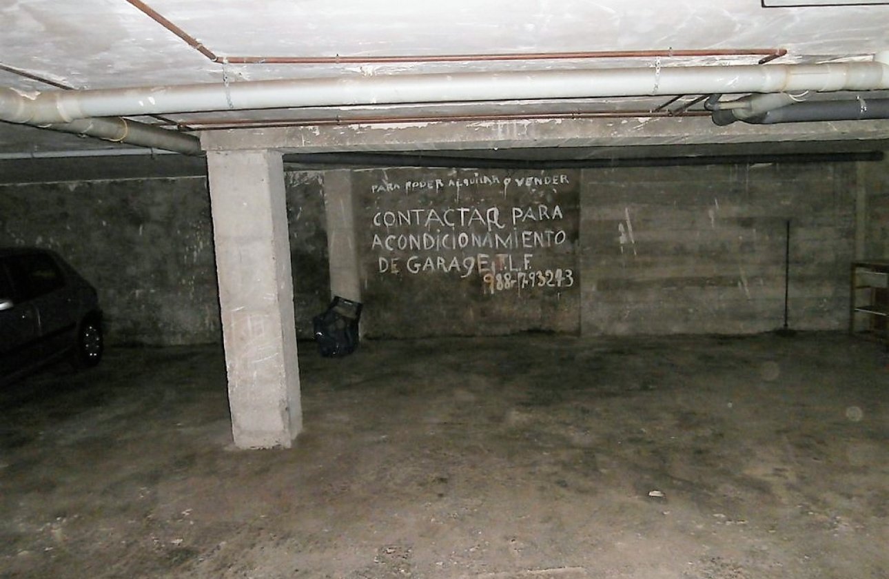 Használt ingatlanok - Garázs -
Torrevieja - La Mata