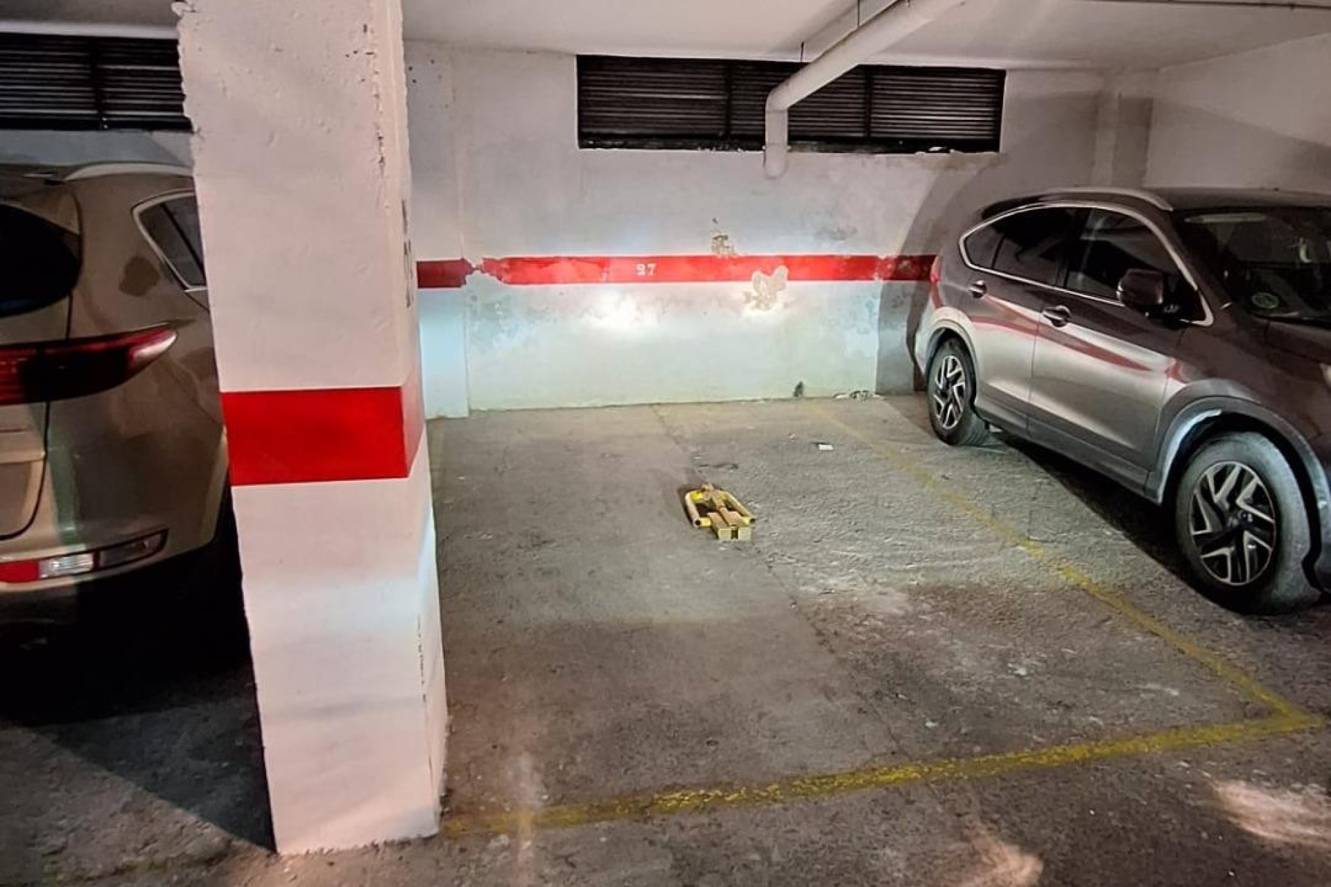 Használt ingatlanok - Garázs -
Torrevieja - Torrevieja Centro